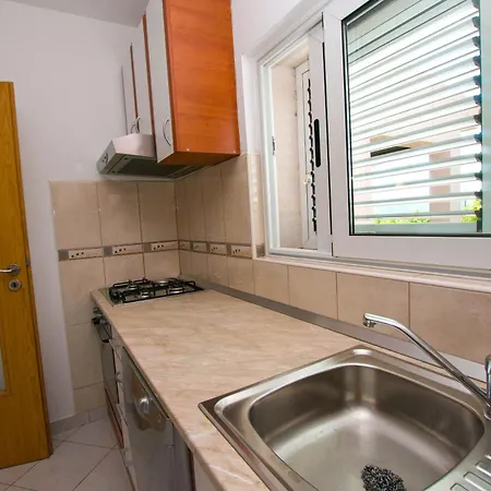 House Iva Luca Radosinovac