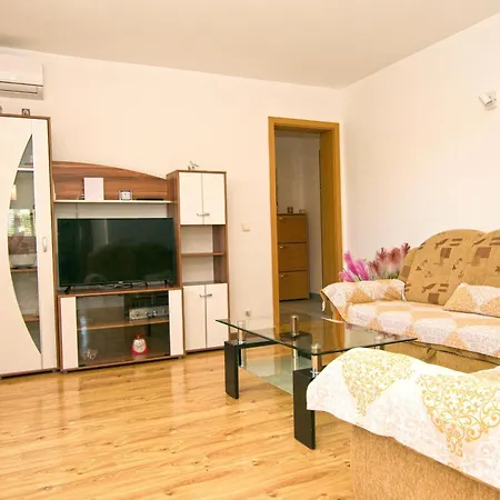 House Iva Luca
