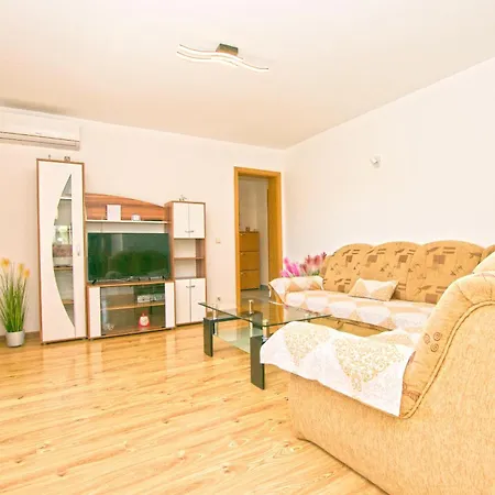 House Iva Luca Apartamento