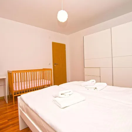 Iva Luca Apartman Radosinovac